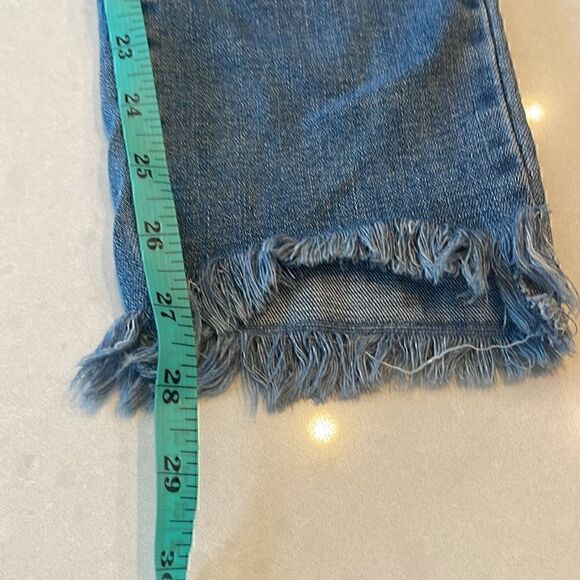 Levi’s 721 high rise skinny size 30. Women’s jeans great condition frayed hem. - Picture 3 of 7